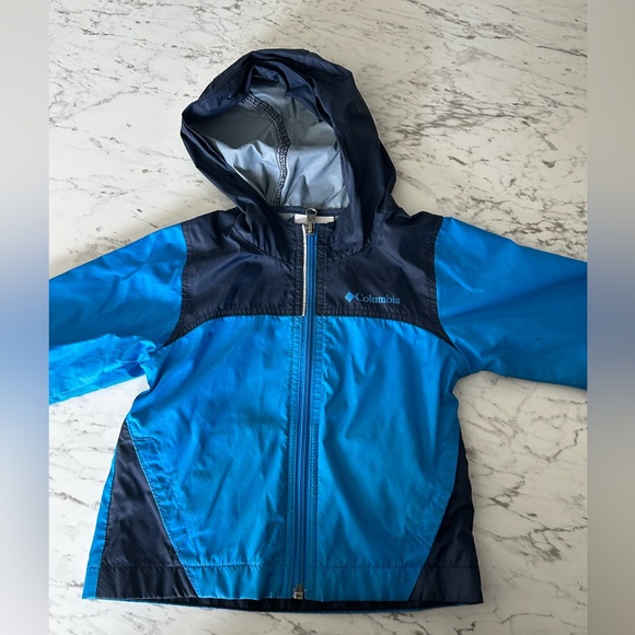 Columbia rain jacket - Picture 1 of 1